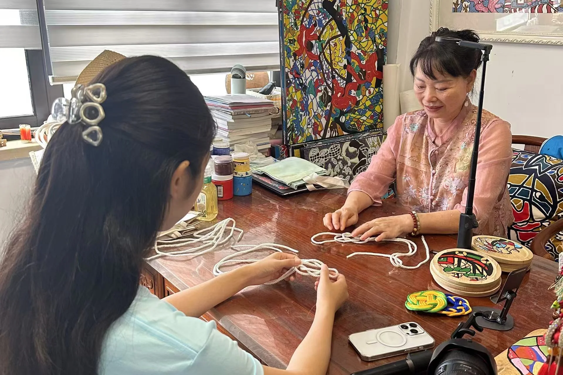 李芝琴老师教授渔绳结打法